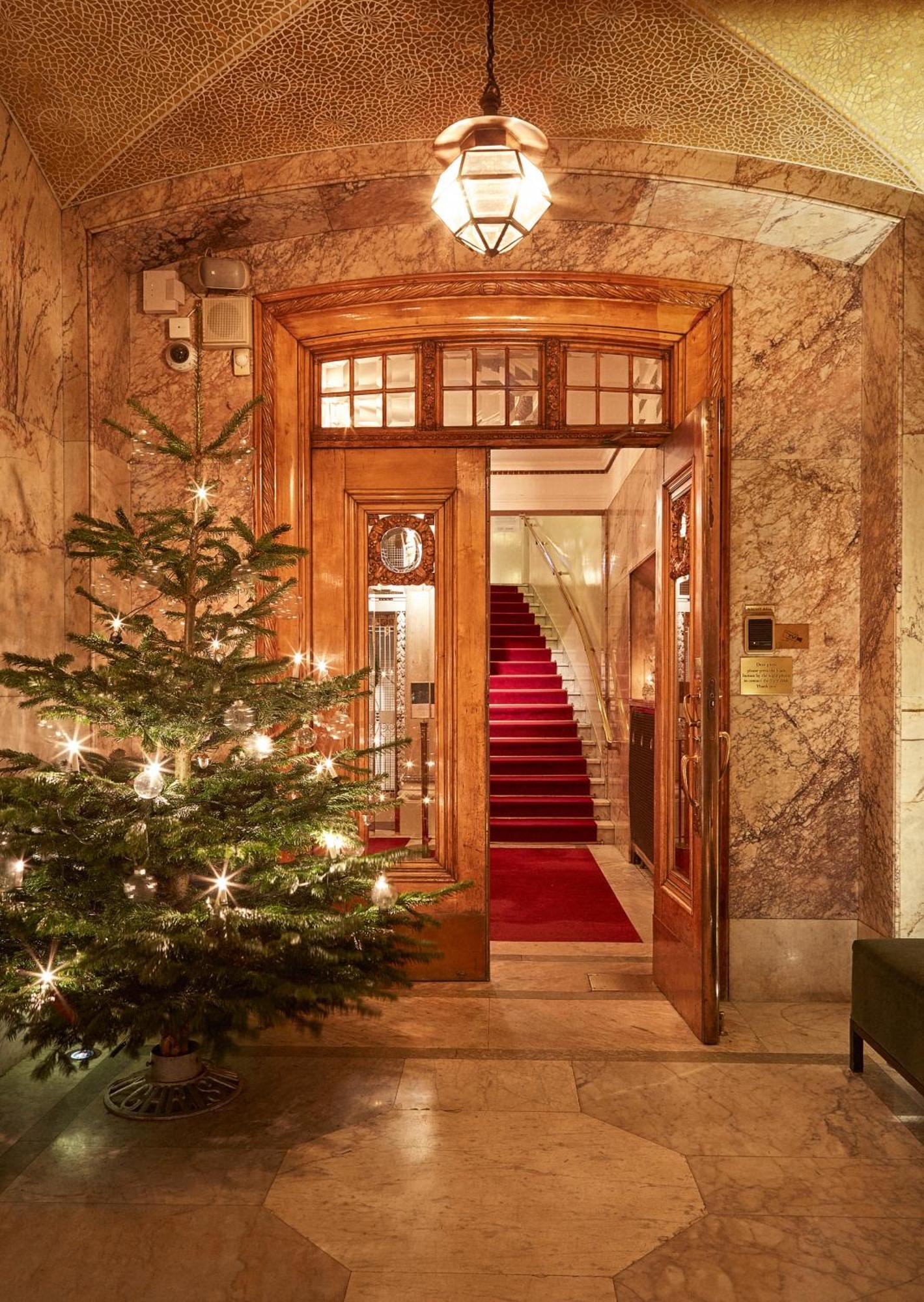 Diplomat Hotel 5*